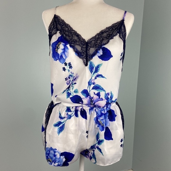 Linea Donatella Sz M Anthea Lace-Trim Camisole Top and Shorts Pajama Set - Picture 7 of 14